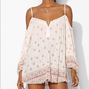 ecote cold shoulder peasant top